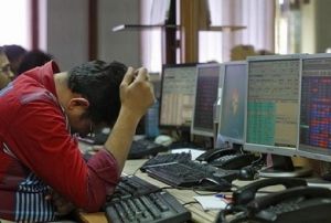  शेयर मॉर्केट में पांच साल में सबसे बड़ी गिरावट, निवेशकों के पांच लाख करोड़ रुपये डूबे