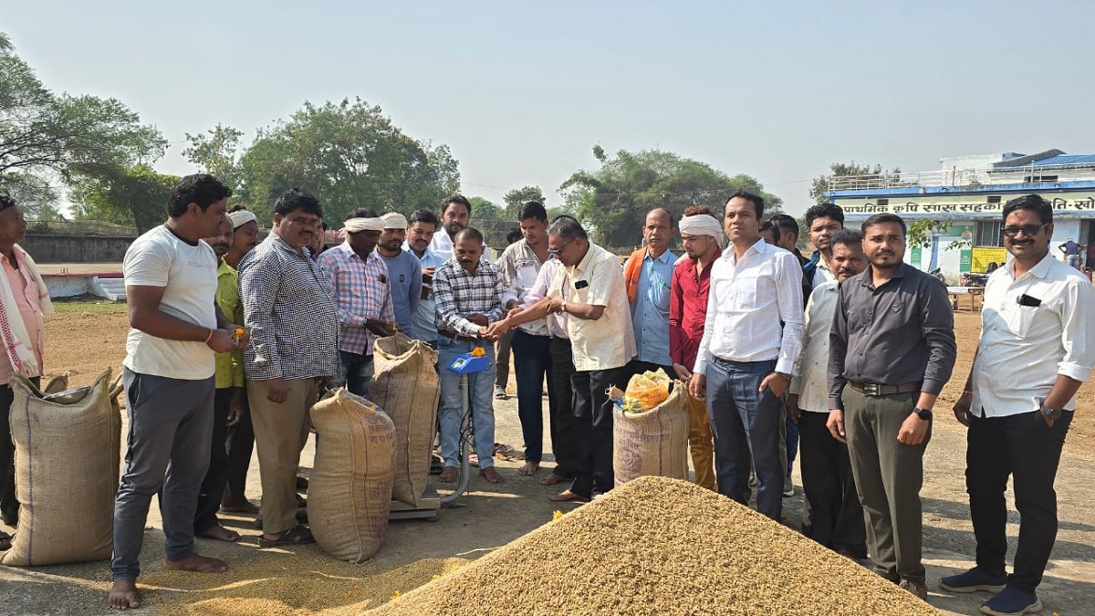 छत्तीसगढ़ में धान खरीदी प्रारंभ, हाइटेक तरीके से हो रही मॉनिटरिंग छत्तीसगढ़ में धान खरीदी प्रारंभ, हाइटेक तरीके से हो रही मॉनिटरिंग