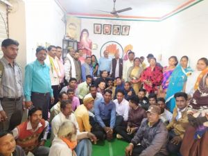 डॉक्टर नरेंद्र राय जी के अध्यक्षता में जिला व जनपद पंचायत स्तर के 2020 में होने वाले चुनाव को लेकर हुई अहम बैठक 