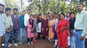  ‘‘शिक्षकों के साथ एम.ए. प्रथम और तृतीय सेमेस्टर के विद्यार्थियों ने किया पण्डोपारा ग्राम का शैक्षणिक भ्रमण‘‘