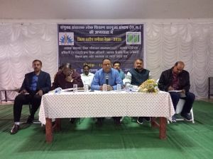  संयुक्त संचालक ने ली शिक्षा अधिकारियों की बैठक, शिक्षा और बोर्ड परीक्षा के बेहतर परिणाम पर फोकस