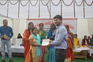  सूरजपुर : कलेक्टर श्री सोनी की उपस्थिति में किया गया सूरजपुर सेफ फुड फार्मर प्रोड्यूसर कंपनी की वार्षिक आमसभा