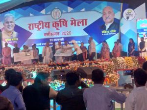  कृषक खेदूराम बंजारे को राज्य स्तरीय पुरस्कार से सम्मानित