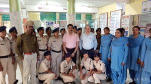  महासमुन्द : अन्तर्राष्ट्रीय महिला दिवस के अवसर पर पुलिसकर्मियों के परिजनों तथा महिला सी.ए.एफ. कर्मियों हेतु निःशुल्क स्वास्थ्य जांच एवं परामर्श शिविर