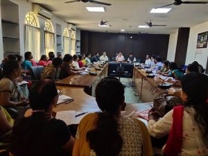  महासमुन्द : कलेक्टर ने ली समय-सीमा की बैठक