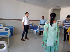 कलेक्टर श्री दीपक सोनी ने जिला अस्पताल का किया निरीक्षण