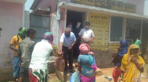  ग्रामवासियों को वितरण किया गया साबुन