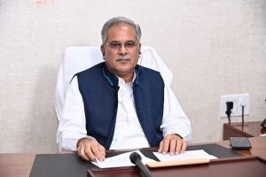 रायपुर : मालगाड़ी की चपेट में आने से दो श्रमिकों की मृत्यु पर मुख्यमंत्री ने गहरी संवेदना व्यक्त की