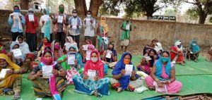 कोरबा : कोरबा के लोकप्रिय कवि श्री प्रभाकर शुक्ला ने लगवाई कोरोना वैक्सीन, बोले- हमने भी लगाया, आप सब भी लगाएं कोरोना का टीका