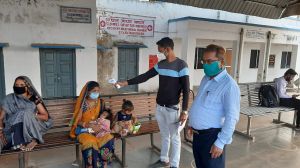 महासमुंद  में बाहर से आने वाली यात्रियों की आज से रेलवे स्टेशन में कोरोना जांच
