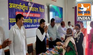 अंतर्राष्ट्रीय साक्षरता दिवस: संसदीय सचिव श्री चंद्राकर ने शिक्षकों, अनुदेशक एवं असाक्षर प्रशिक्षार्थियों का किया सम्मान