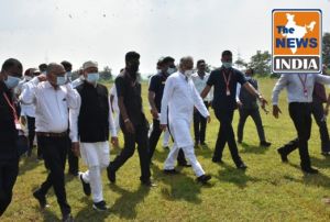 महासमुन्द : मुख्यमंत्री बघेल का हेलीपेड पर जनप्रतिनिधियों सहित कलेक्टर, एसपी ने किया स्वागत