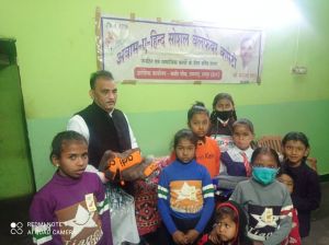 राष्ट्रीय बालिका दिवस के अवसर पर, संस्था अवाम ए हिन्द सोशल वेलफेयर कमेटी ने बालिकाओं को शिक्षा पाठ्य सामग्री हेतु राशि, गर्म कपड़े प्रदान कर किया प्रोत्साहित