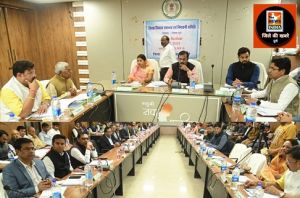  सभी योजनाओं का बेहतर क्रियान्वयन कर हितग्राहियों को लाभान्वित करें-सांसद श्री विजय बघेल