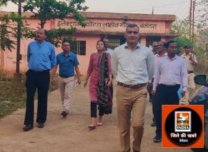  जिलाधीश ने ईवीएम, वीवीपैट, वेयर हाउस और परिसर की सुरक्षा व्यवस्था देखी