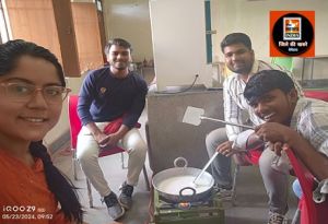  कई प्रकार के डेयरी प्रोडक्ट्स बनाना सीख रहे है, डेयरी पॉलीटेक्निक बेमेतरा के विद्यार्थी