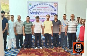अमृत सरोवर में उत्साह पूर्वक मनाया गया अंतर्राष्ट्रीय योग दिवस