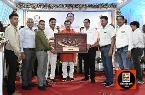 अंधियारखोर में मनाया गया भव्य जिला स्तरीय शाला प्रवेशोत्सव कार्यक्रम