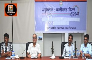 नवाचार, तकनीकीकरण, विकेन्द्रीकरण, जनभागीदारी और नागरिक सेवाओं में गुणवत्ता सुधार जैसे विषयों को दस्तावेज में शामिल कराने हुआ मंथन