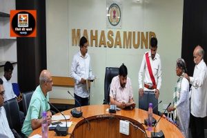 कलेक्टर श्री मलिक ने सुनी आवेदकों की मांग एवं समस्याएं