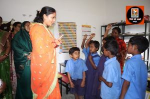 मंत्री श्रीमती लक्ष्मी राजवाड़े ने शासकीय प्राथमिक शाला भींजपुर पहुंचकर किया अवलोकन