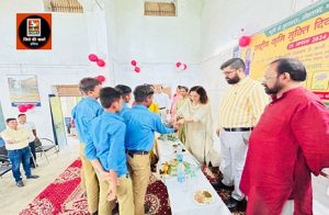 कलेक्टर ने जनप्रतिनिधियों के साथ राष्ट्रीय कृमि मुक्ति दिवस’ के अवसर पर बच्चों को खिलाई गई कृमिनाशक दवा एल्बेंडाजॉल