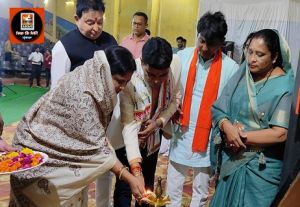 राजस्व मंत्री श्री टंकराम वर्मा के हाथों जिले में उल्लेखनीय कार्य करने वाले 100 शख्सियत सम्मानित