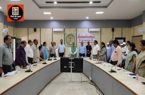 मुख्य कार्यपालन अधिकारी सह जनरल सेक्रेटरी एम.के. राउत ने की रेडक्रॉस की गतिविधियों की समीक्षा