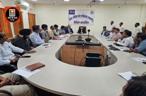 तैयारियों के सबंध में जिला न्यायाधीश ने ली बैंकों के शाखा प्रबंधकों की बैठक         