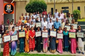 जिले के उत्कृष्ट शिक्षकों का कलेक्टर ने किया सम्मान