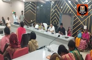 जिला पंचायत सीईओ ने की राष्ट्रीय ग्रामीण आजीविका मिशन की समीक्षा