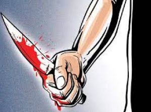 CG – तुम्हारे लिए सरप्राइज है बोलकर 6वीं के छात्र से बंद करवाई आंखे, गले में घोंप दिया चाकू, फिर जो हुआ… CG – तुम्हारे लिए सरप्राइज है बोलकर 6वीं के छात्र से बंद करवाई आंखे, गले में घोंप दिया चाकू, फिर जो हुआ…