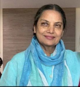  अस्पताल से ठीक होकर घर पहुंचीं एक्ट्रेस शबाना आजमी