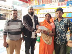 22 दिसम्बर से 2 जनवरी तक वीवो मोबाइल खरीदने पर लक्की ड्रा में मिलेगा उपहार,आज भाटापारा के मोहन साहू बने वीवो ग्रहक विजेता