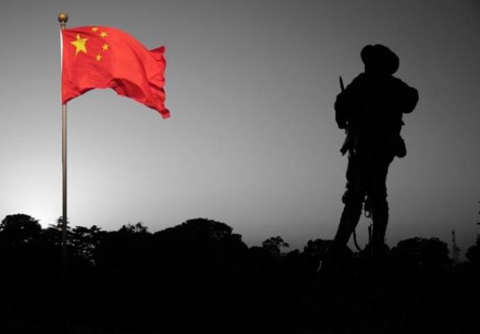 तिब्बत सीमा में पहाड़ियों पर सैन्य अभ्यास कर रहा है चीन तिब्बत सीमा में पहाड़ियों पर सैन्य अभ्यास कर रहा है चीन