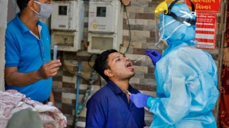 देश में कोरोना संक्रमितों का आंकड़ा 19 लाख के पार... देश में कोरोना संक्रमितों का आंकड़ा 19 लाख के पार...