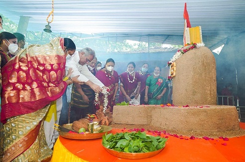 मुख्यमंत्री निवास में ‘पोरा-तीजा‘ तिहार की धूम : छत्तीसगढ़िया रंग में रंगा मुख्यमंत्री निवास मुख्यमंत्री निवास में ‘पोरा-तीजा‘ तिहार की धूम : छत्तीसगढ़िया रंग में रंगा मुख्यमंत्री निवास