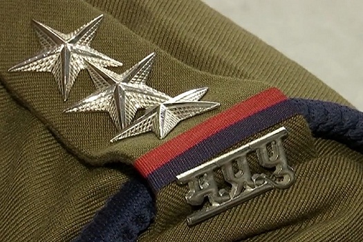 मध्यप्रदेश में हनी ट्रैप कांड की महिला आरोपी के साथ जेलर की फोटो वायरल, जांच का आदेश मध्यप्रदेश में हनी ट्रैप कांड की महिला आरोपी के साथ जेलर की फोटो वायरल, जांच का आदेश