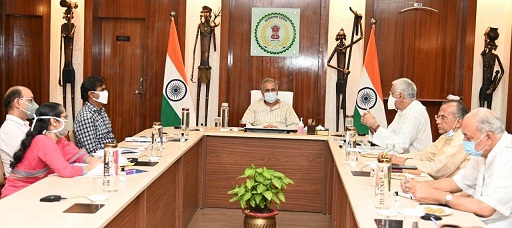 सिफारिश और दबाव में आए बिना निर्धारित प्रोटोकॉल के अनुसार मरीजों को कोविड अस्पताल में ले भर्ती: सीएम भूपेश बघेल सिफारिश और दबाव में आए बिना निर्धारित प्रोटोकॉल के अनुसार मरीजों को कोविड अस्पताल में ले भर्ती: सीएम भूपेश बघेल