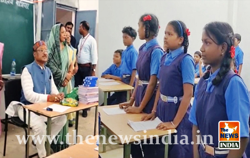 जब मुख्यमंत्री बने शिक्षक और बच्चों को बताया आदर्श विद्यार्थी में होने चाहिए कौन से पांच गुण जब मुख्यमंत्री बने शिक्षक और बच्चों को बताया आदर्श विद्यार्थी में होने चाहिए कौन से पांच गुण