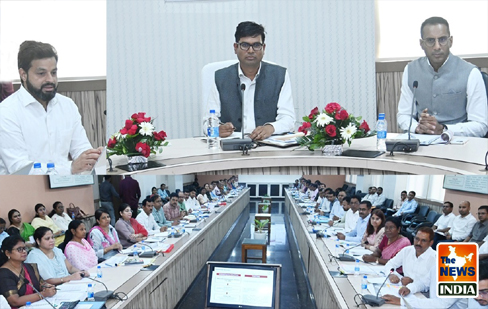 वाणिज्यकर मंत्री श्री ओ.पी. चौधरी ने ली विभागीय अधिकारियों की समीक्षा बैठक वाणिज्यकर मंत्री श्री ओ.पी. चौधरी ने ली विभागीय अधिकारियों की समीक्षा बैठक