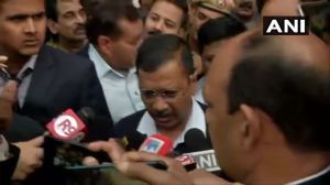  दिल्ली अग्निकांड: मुख्यमंत्री केजरीवाल ने मुआवजे के साथ दिए जांच के आदेश 