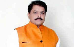  जाली दस्तावेज से आरक्षण का फायदा लेने के मामले में बीजेपी सांसद और बेटे के ख‍िलाफ FIR