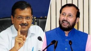  बीजेपी-आप में जुबानी जंग, जावडेकर बोले- सभी को एक साथ मूर्ख नहीं बना सकते, AAP ने कसा तंज 