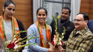 बैडमिंटन खिलाड़ी साइना नेहवाल ने बीजेपी की सदस्यता ली 