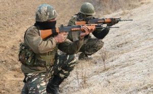  J&K : CRPF पोस्ट पर आतंकी हमला, तीन आतंकी मारे गए 