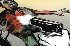  यूपी के फिरोजाबाद में रेप पीड़िता के पिता की गोली मारकर हत्या