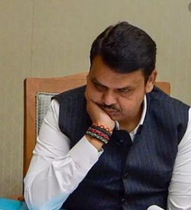 चुनावी हलफनामे में आपराधिक केसों की जानकारी छिपाने के मामले में फड़नवीस को राहत नहीं, अदालत में चलता रहेगा ट्रायल