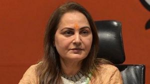  भाजपा नेत्री जया प्रदा के खिलाफ गैर-जमानती वारंट जारी 