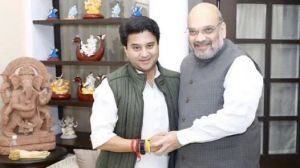  'बीजेपी' के सिंधिया दिल्ली में अमित शाह से मिले